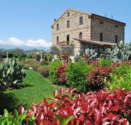 Locanda Dei Cocomeri モンタルト・ウッフーゴ エクステリア 写真